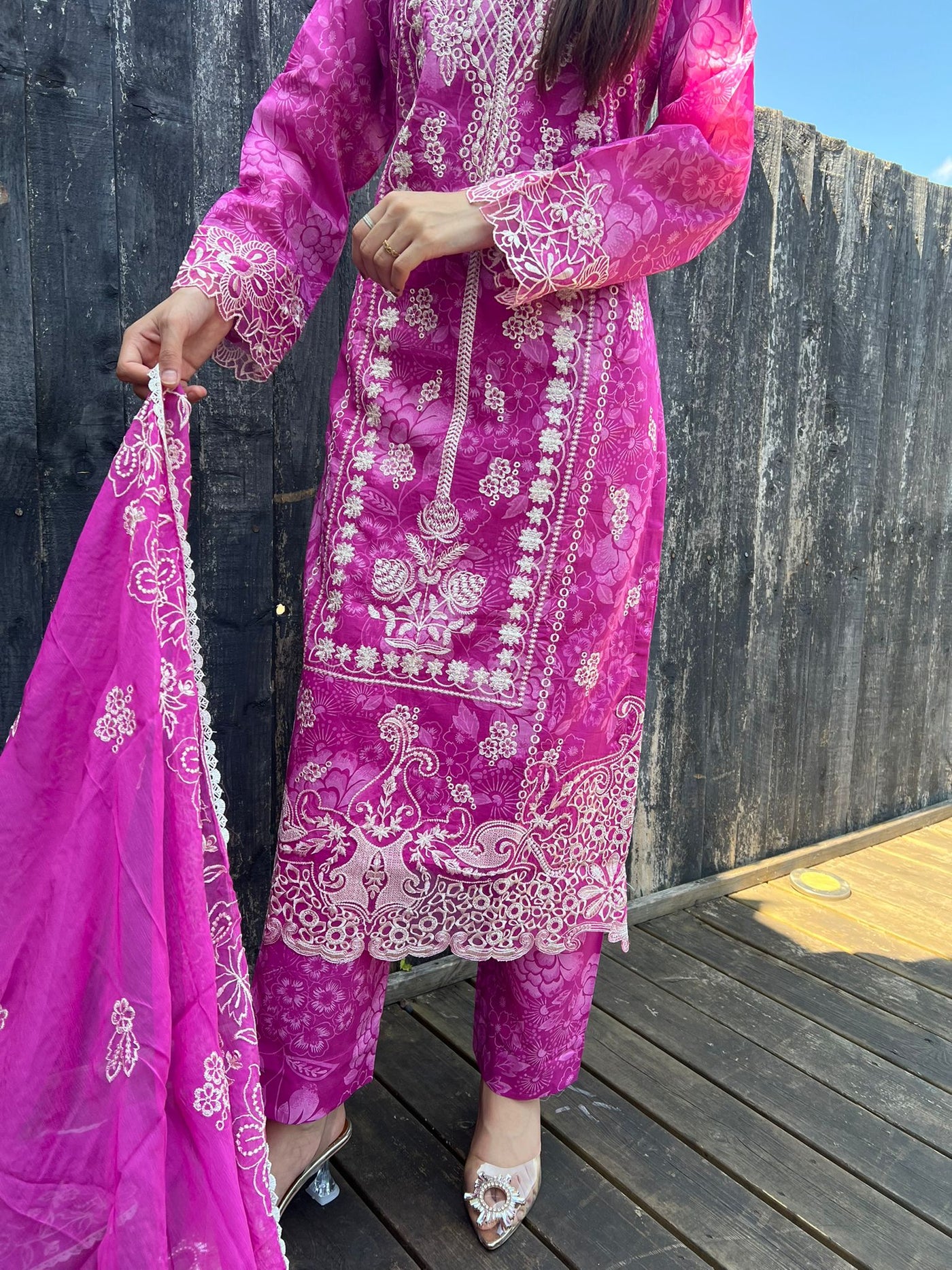D-10 Mahnur  Embroidered | Lawn Desinger Suit With | Embroidered Dupatta
