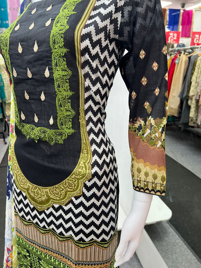 3Pc Lawn Designer Embroidered With Chiffon Dupatta D-777