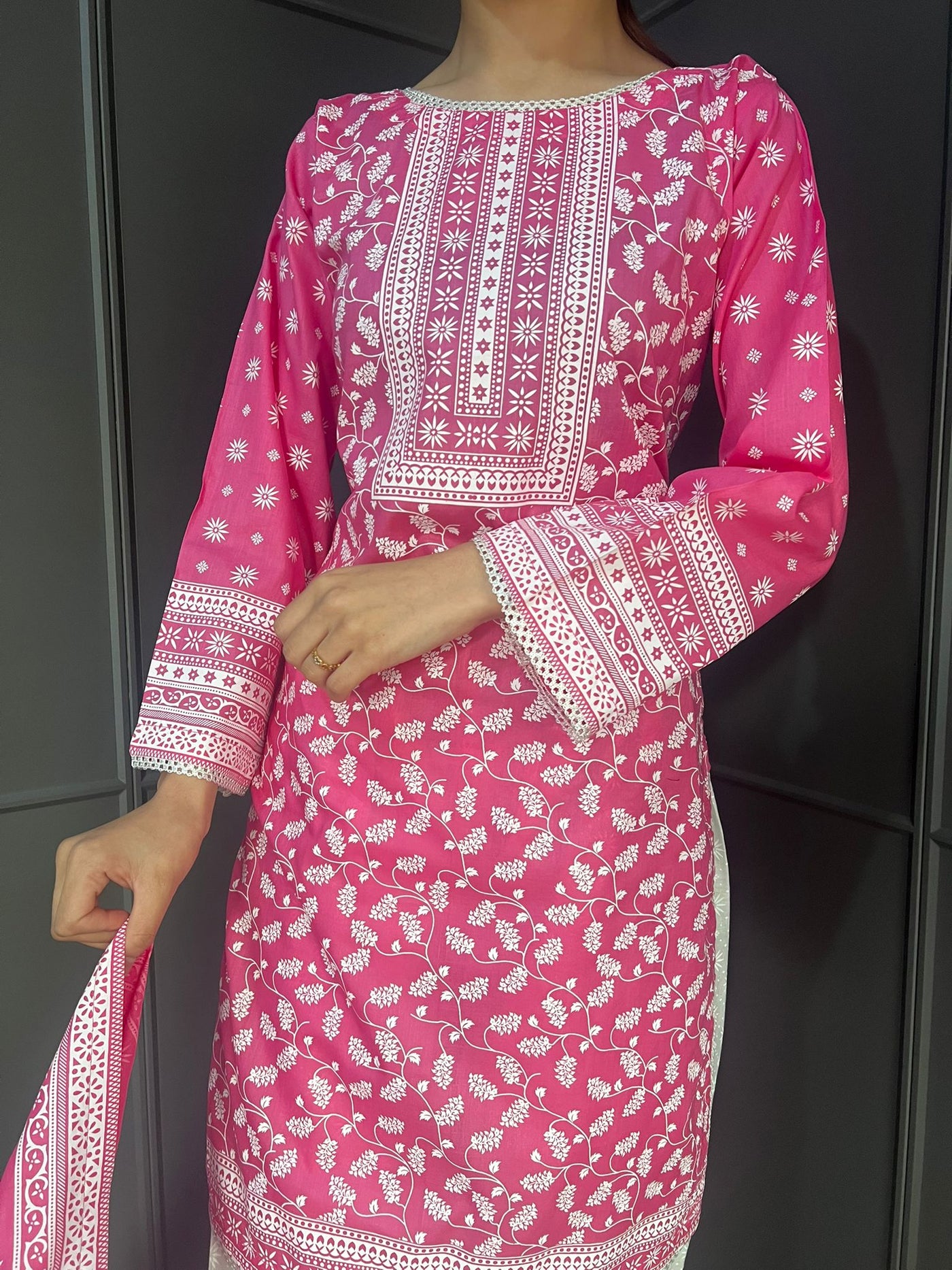 PINK  FARSHI SALWAR 3PC READYMADE SUIT  WITH LAWN DUPTTA