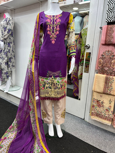 3Pc Lawn Designer Embroidered With Chiffon Dupatta D-782