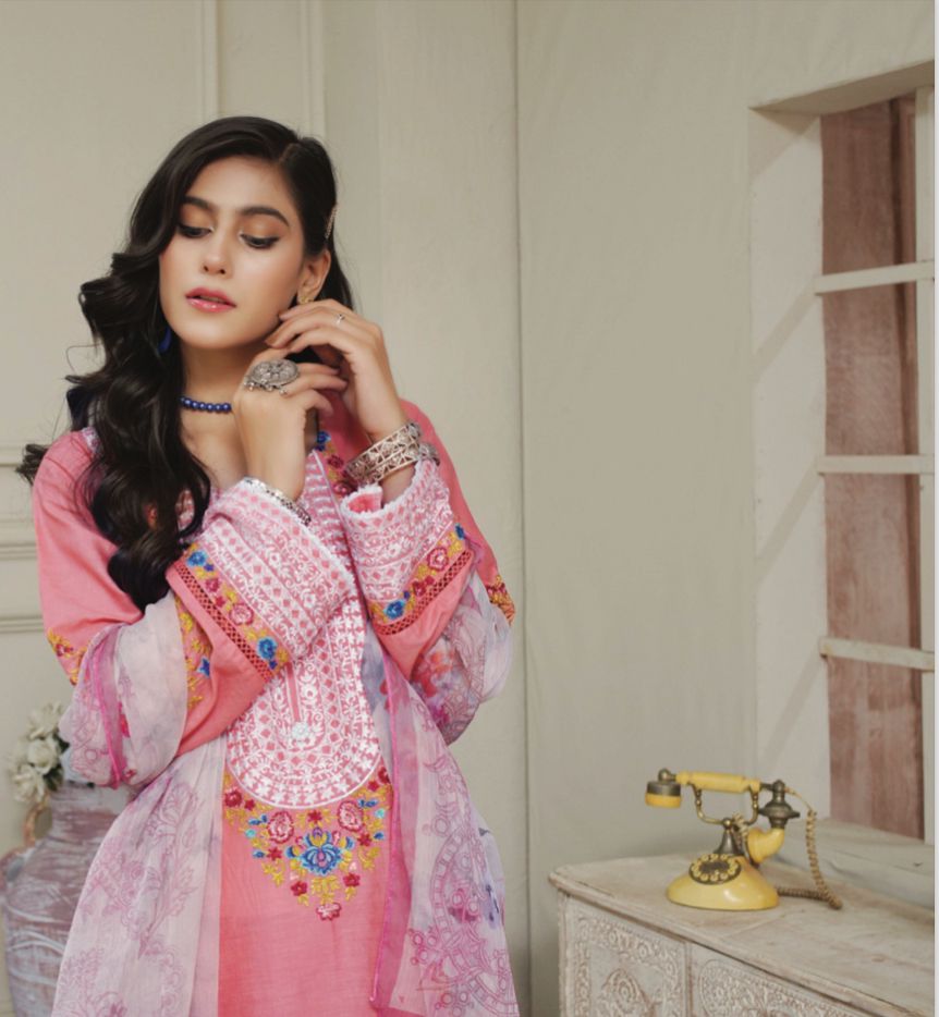 3 Piece Embroidered Lawn With Bamber Chiffon Dupatta D-01