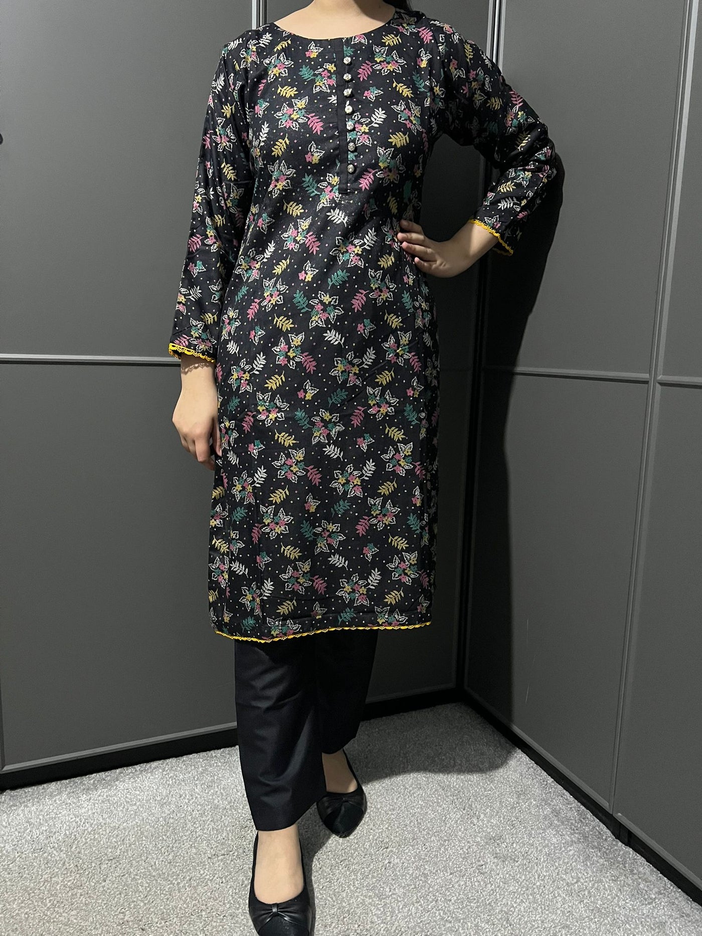 D-58 BLACK Printed 2 Piece Winter Dhanak Suit