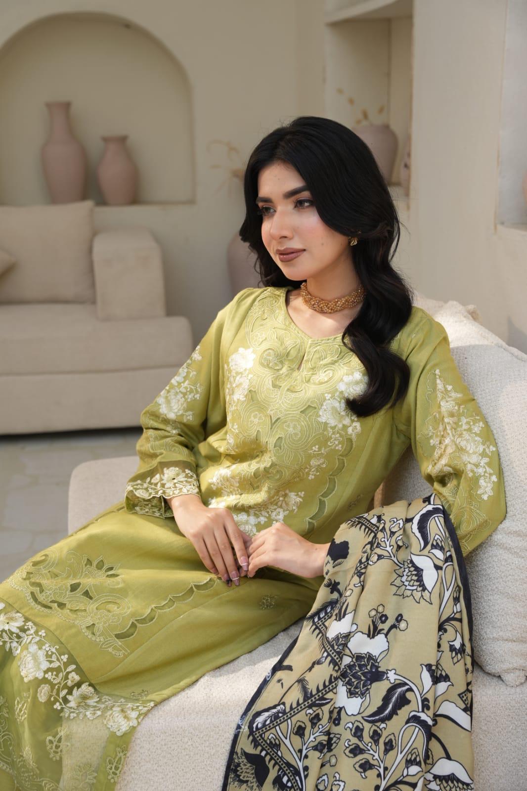 DHANAK 3 PIECE| DESIGNER EMBROIDERED |READY TO WEAR SUIT