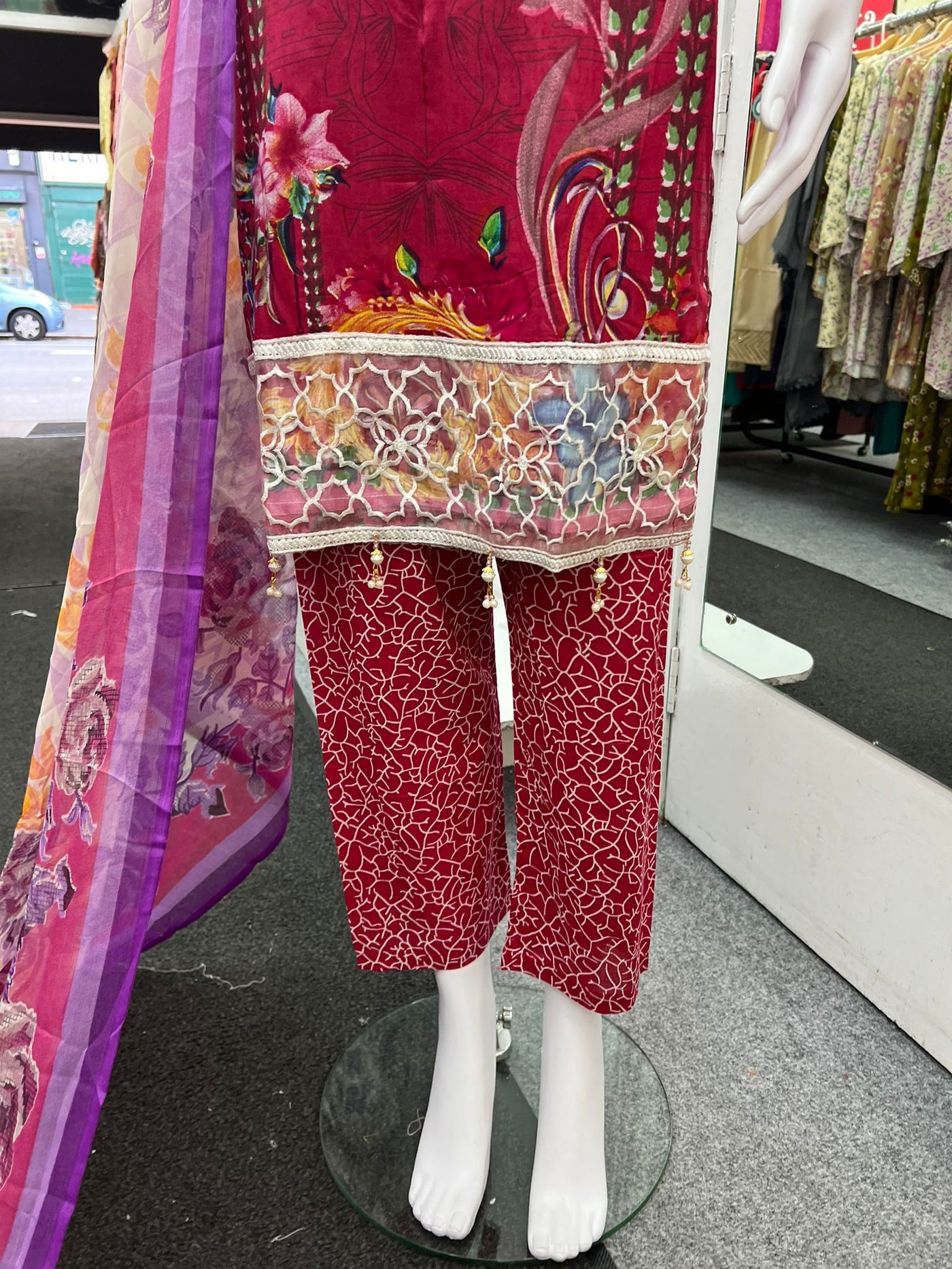 3Pc Lawn Designer Embroidered With Chiffon Dupatta D-784