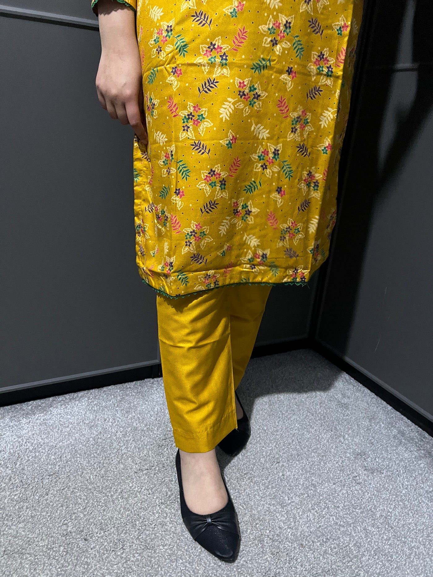 D-56 Mustard Printed 2 Piece Winter Dhanak Suit