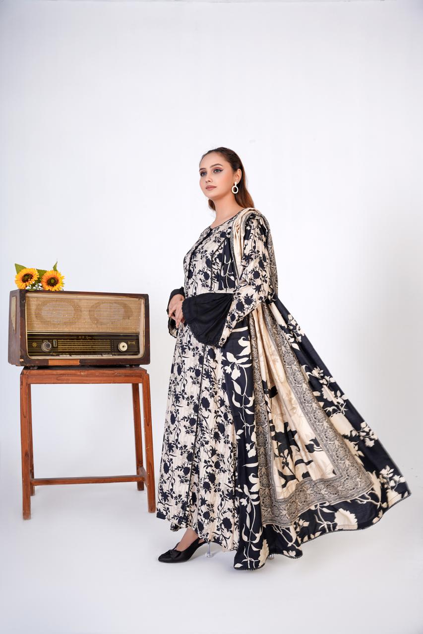 3 Pc Floral Printed Winter Linen Frock With Linen Dupatta D-304