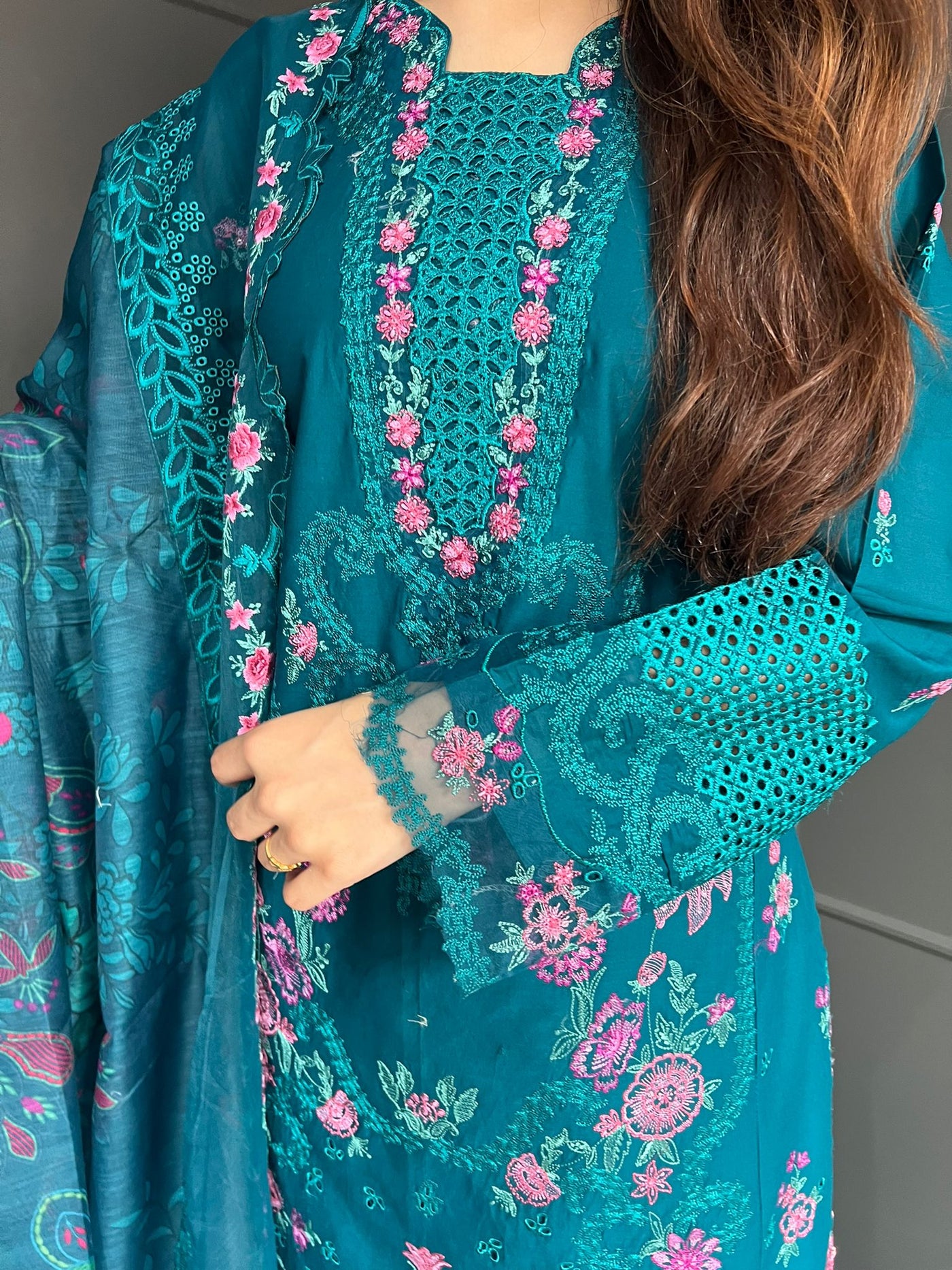 Raj Bari  Embroidered | Lawn Designer Suit With | Embroidered Dupatta
