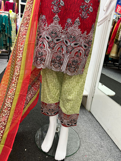 3Pc Lawn Designer Embroidered With Chiffon Dupatta D-764