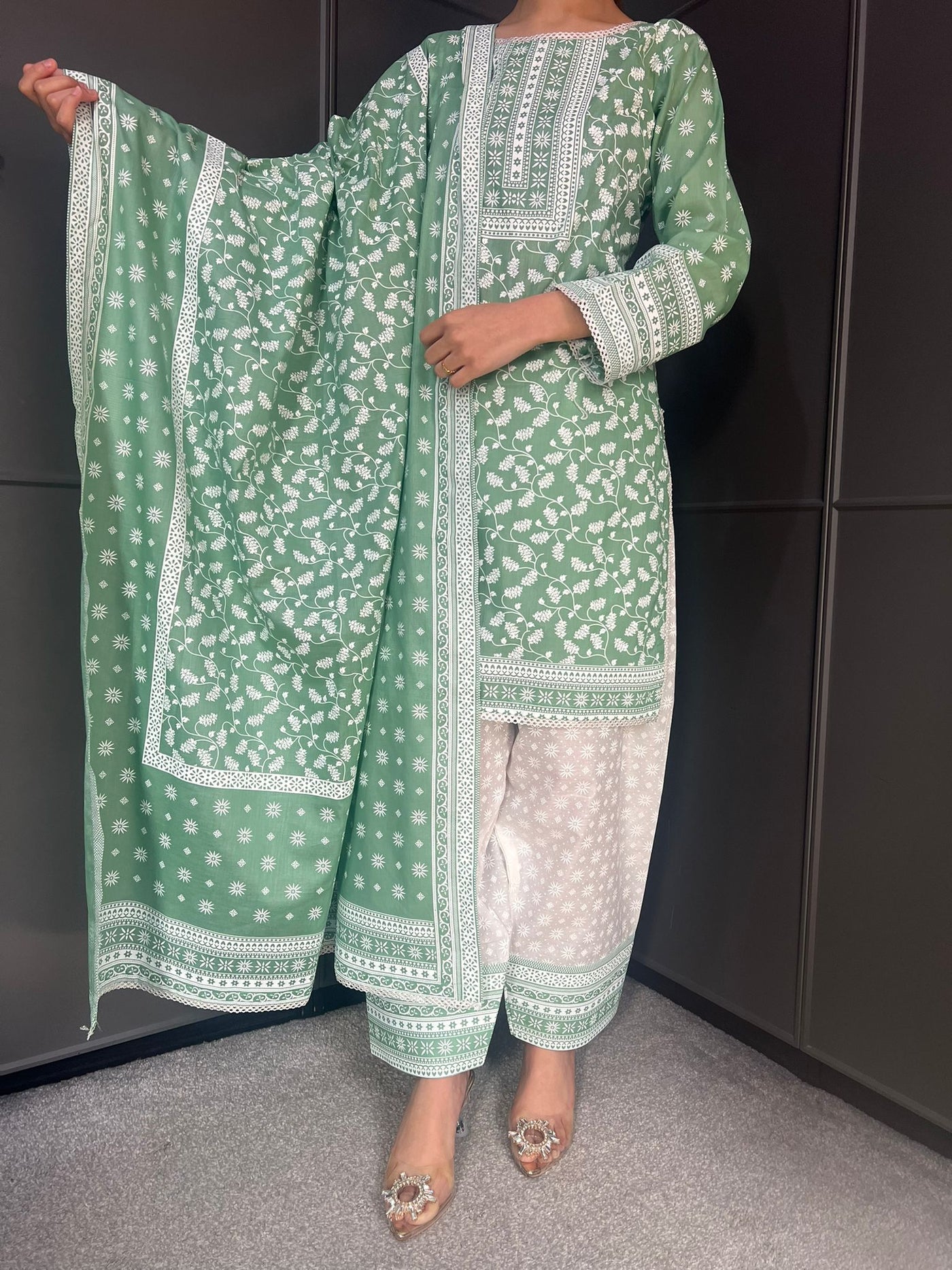 MINT FARSHI SALWAR 3PC READYMADE SUIT  WITH LAWN DUPTTA