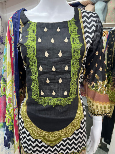 3Pc Lawn Designer Embroidered With Chiffon Dupatta D-777