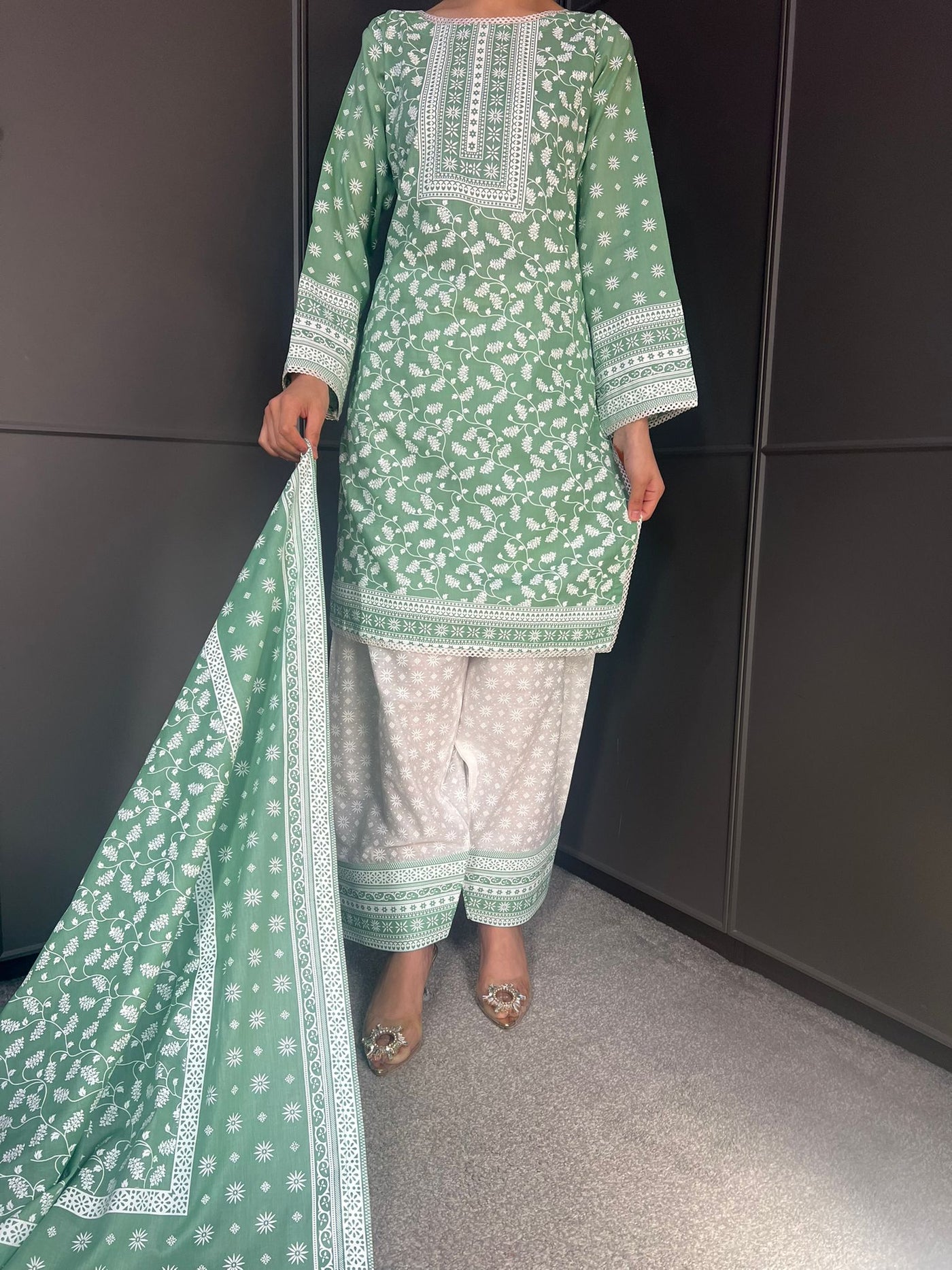 MINT FARSHI SALWAR 3PC READYMADE SUIT  WITH LAWN DUPTTA