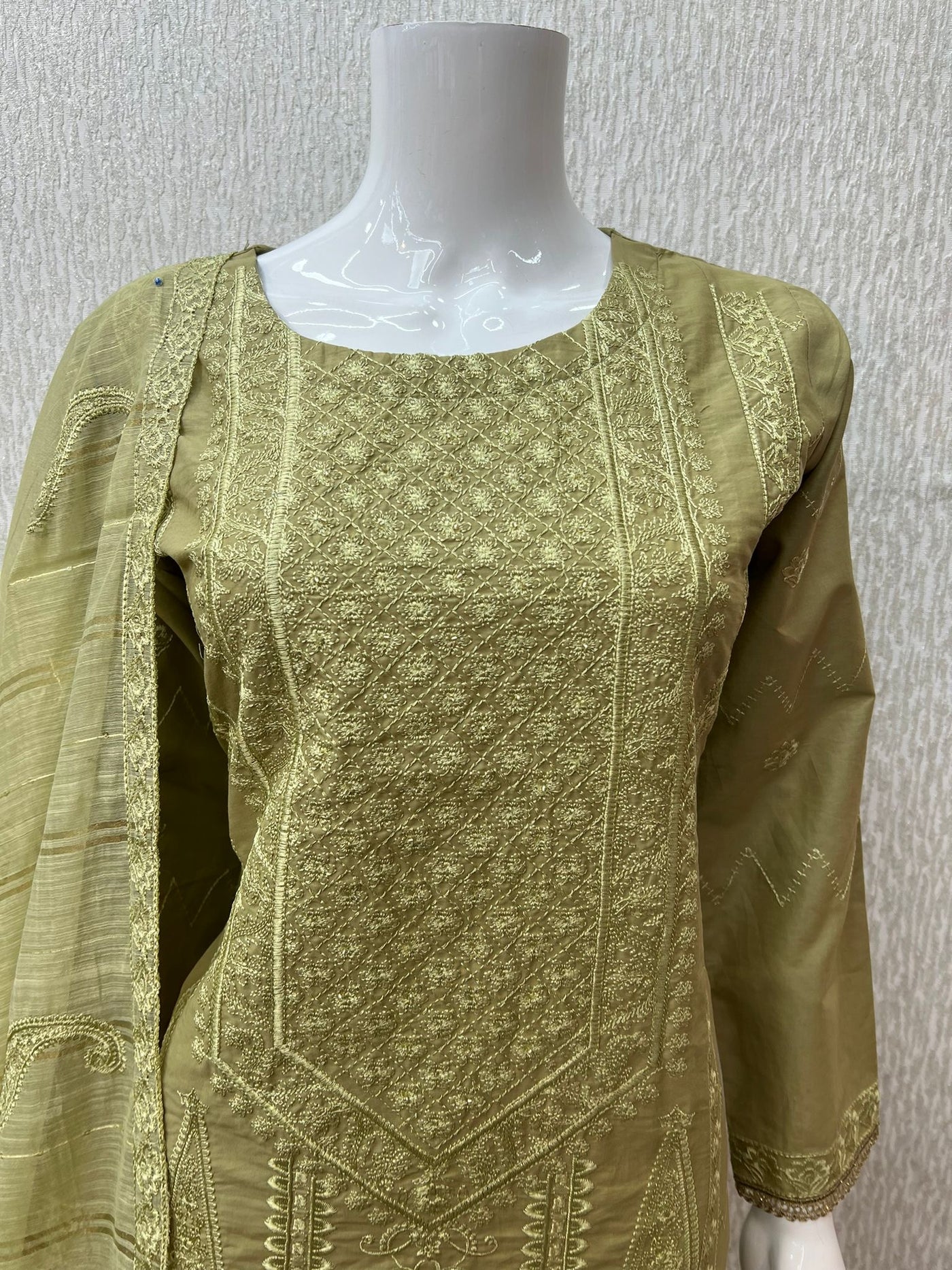 3 Pc Stitched Lawn Cotton Suit Embroidered Cotton Net Dupatta Green D-13