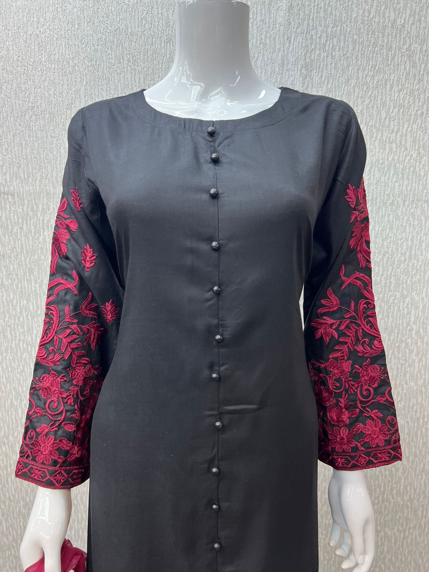 3 Pc Plain Linen Frock With Chiffon Dupatta Black D-514