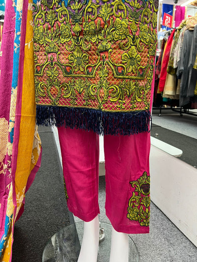 3Pc Lawn Designer Embroidered With Chiffon Dupatta D-755