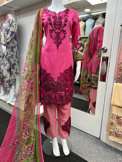 3Pc Lawn Designer Embroidered With Chiffon Dupatta D-786