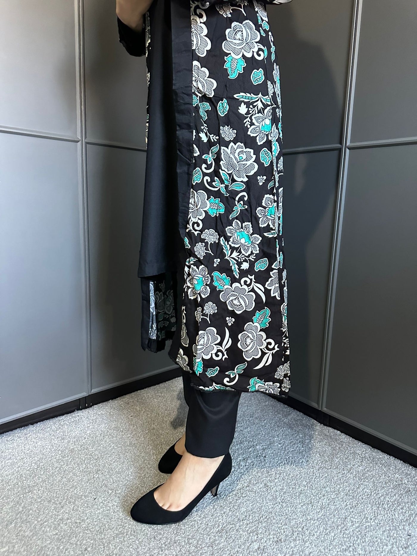 D-24 PLAIN SUITE WITH | PRINTED LINEN JACKET | READY TO WEAR 3 PC