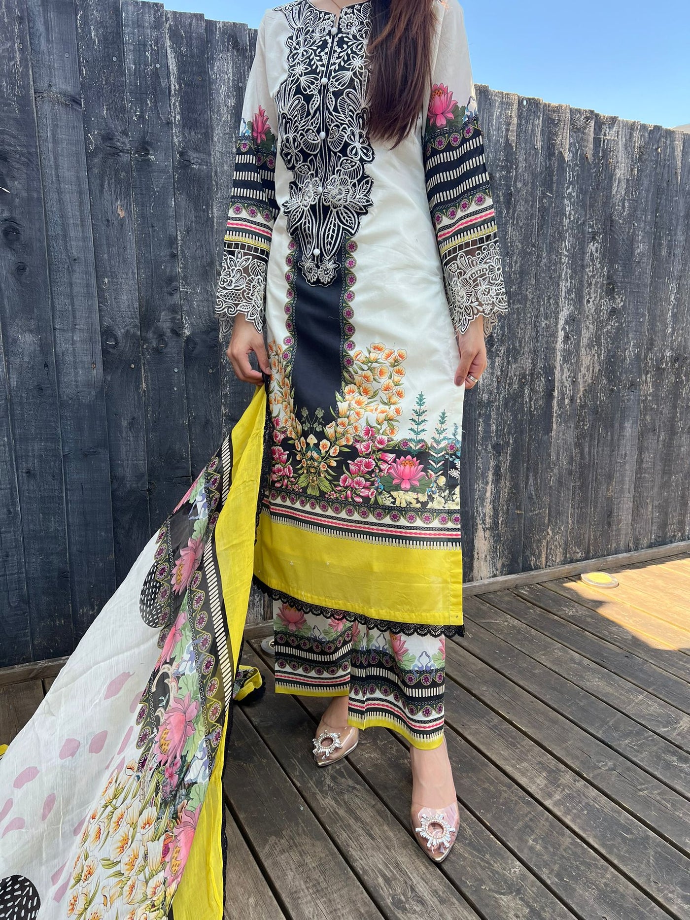 D-12 Mahnur  Embroidered | Lawn Desinger Suit With |Embroidered  Dupatta