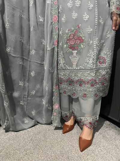 3Pc Plazzo Embroidered Chiffon Collection With Embroidered Chiffon Dupatta