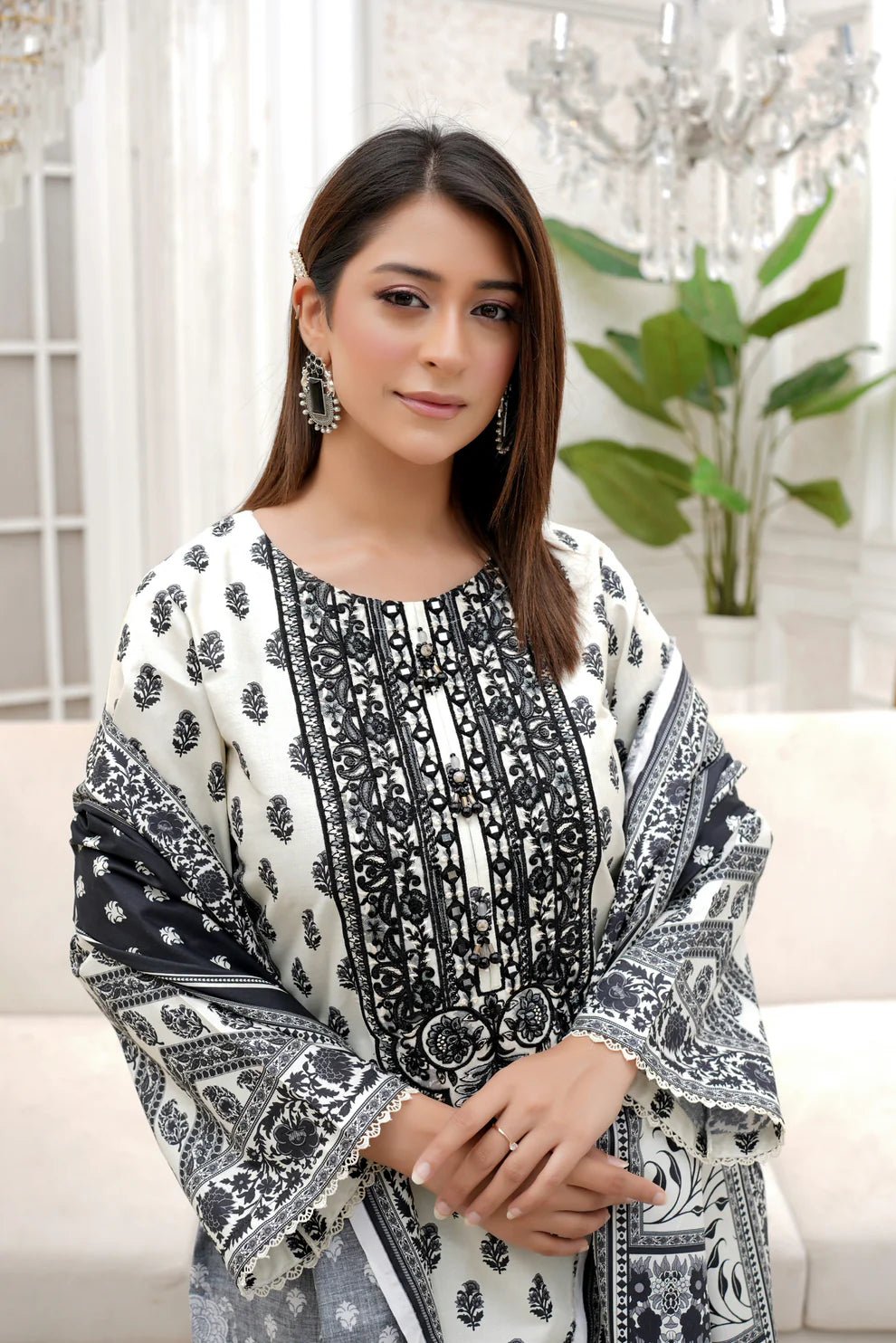 3 Piece Winter Embroidered Khaddar Cotton Plazzo Suit
