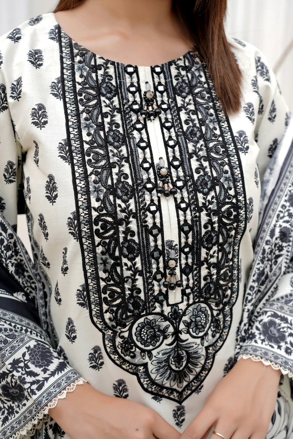 3 Piece Winter Embroidered Khaddar Cotton Plazzo Suit