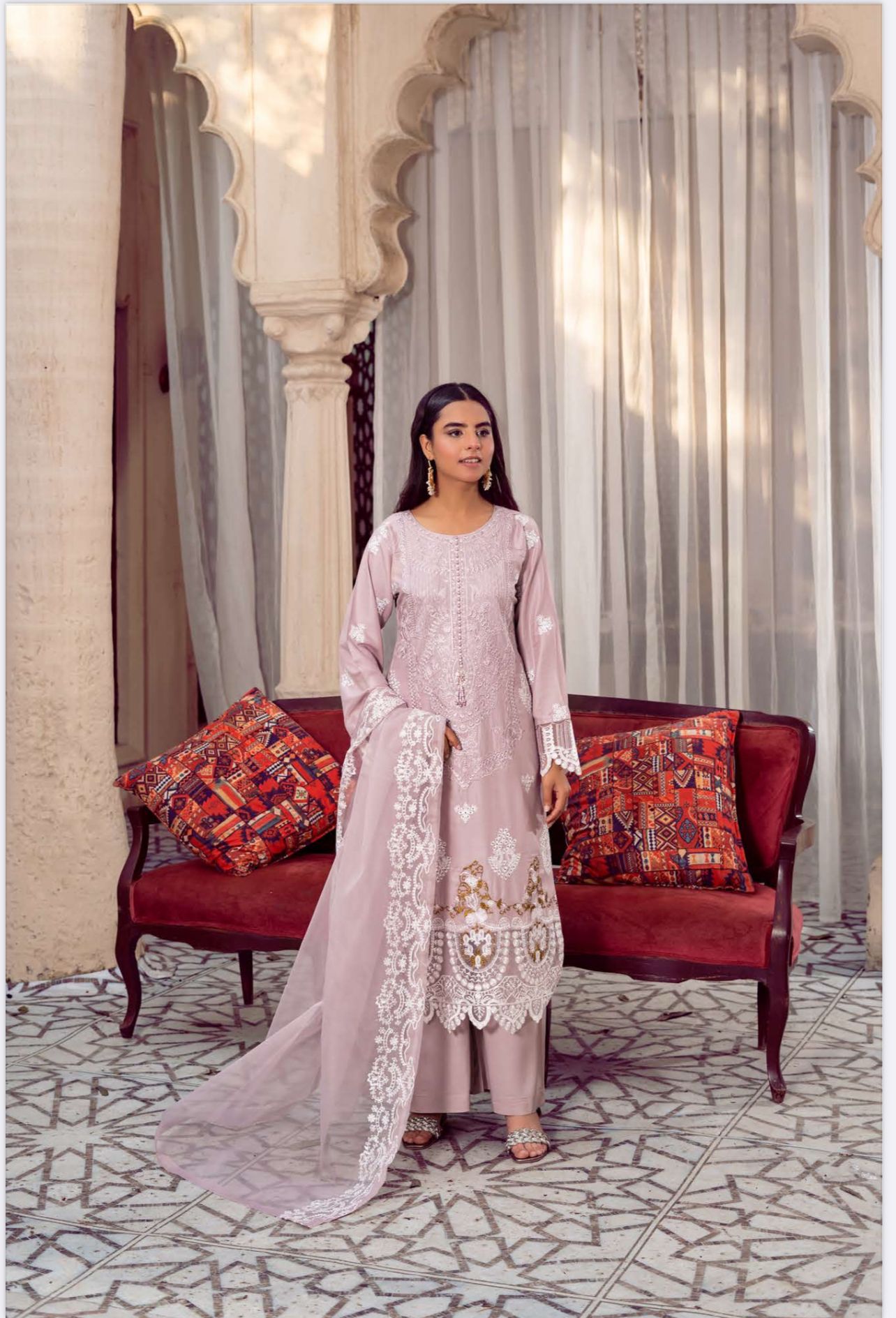 Dust Pink - Embroidered Linen Suit with Organza Dupatta