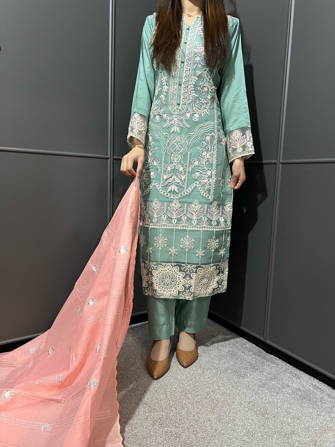 Embroidered Linen Organza Suit with Organza Dupatta - Comfortable and Stylish