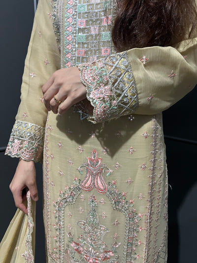 Gold 3Pc Embroidered Chiffon Collection With Embroidered Chiffon Dupatta