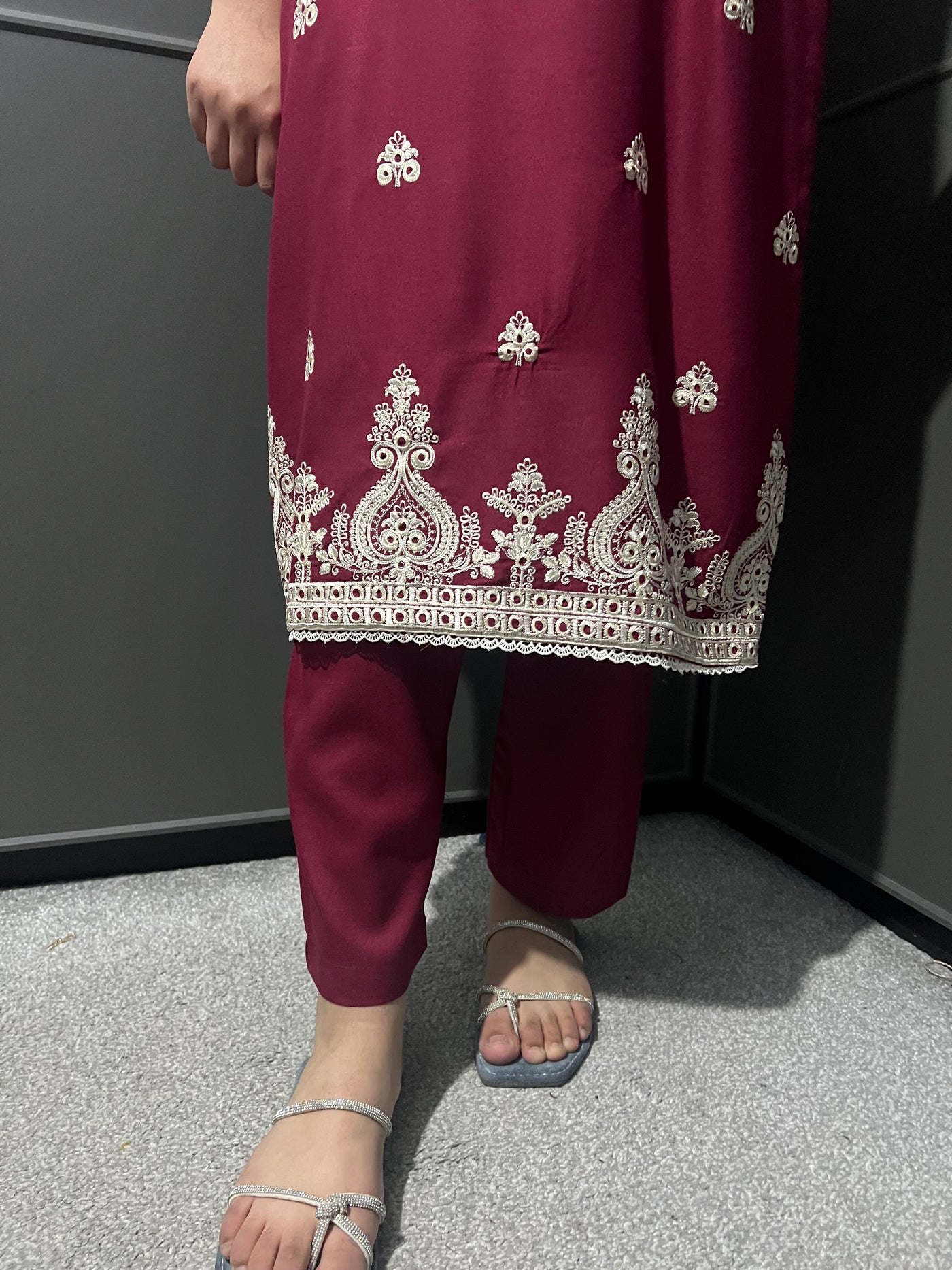 D-10 Embroidered  2 Piece Winter Dhanak  Outfit