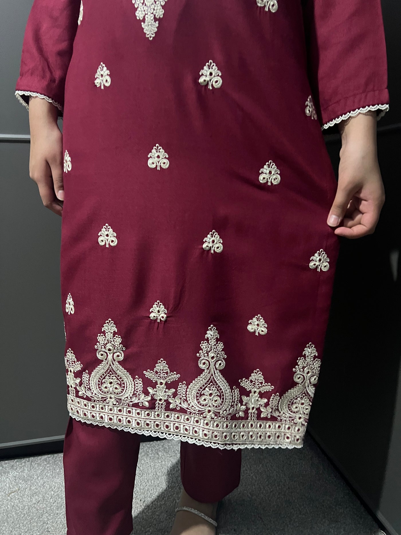 D-10 Embroidered  2 Piece Winter Dhanak  Outfit