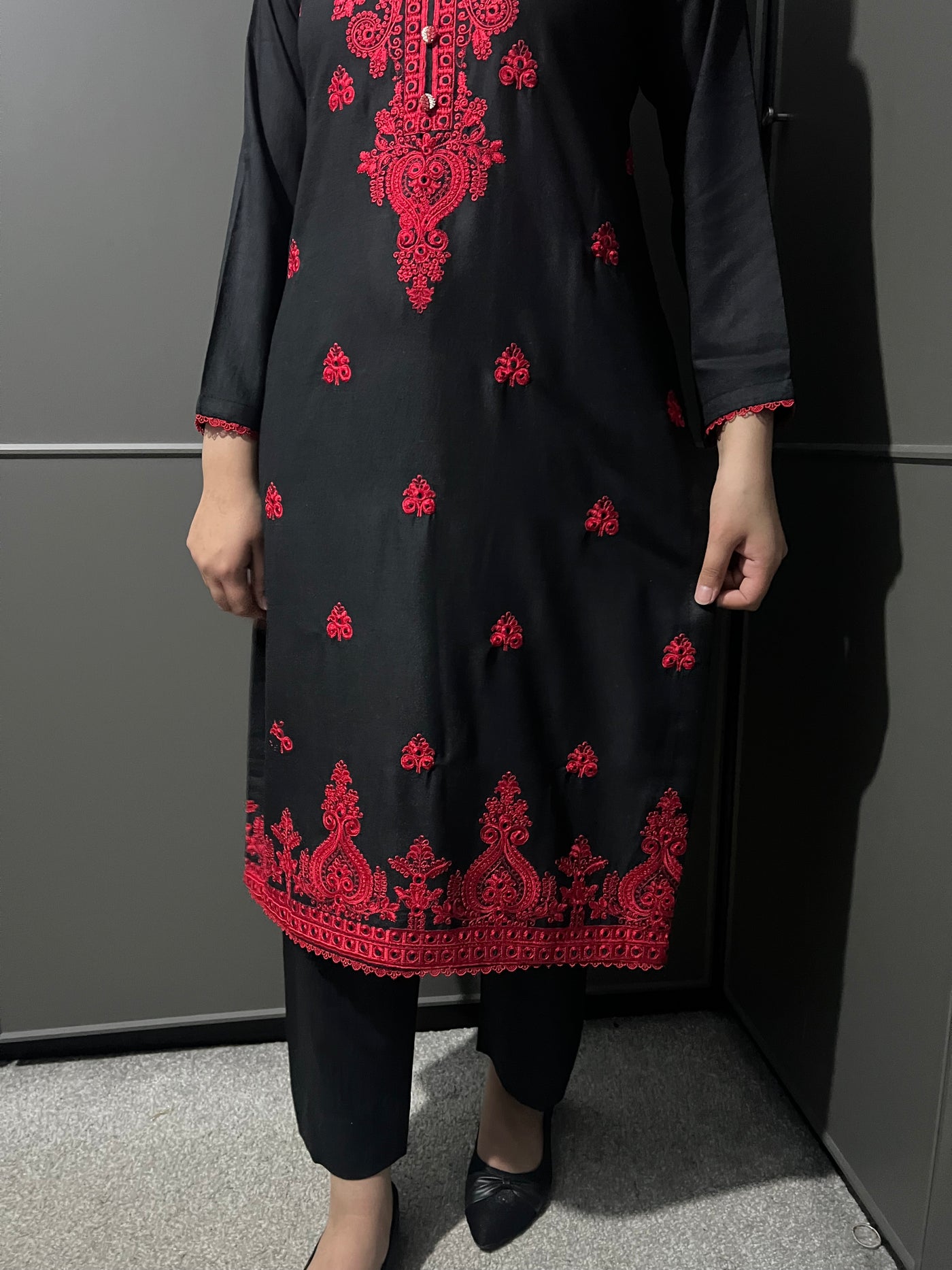 D-12 Embroidered  2 Piece Winter Dhanak  Outfit