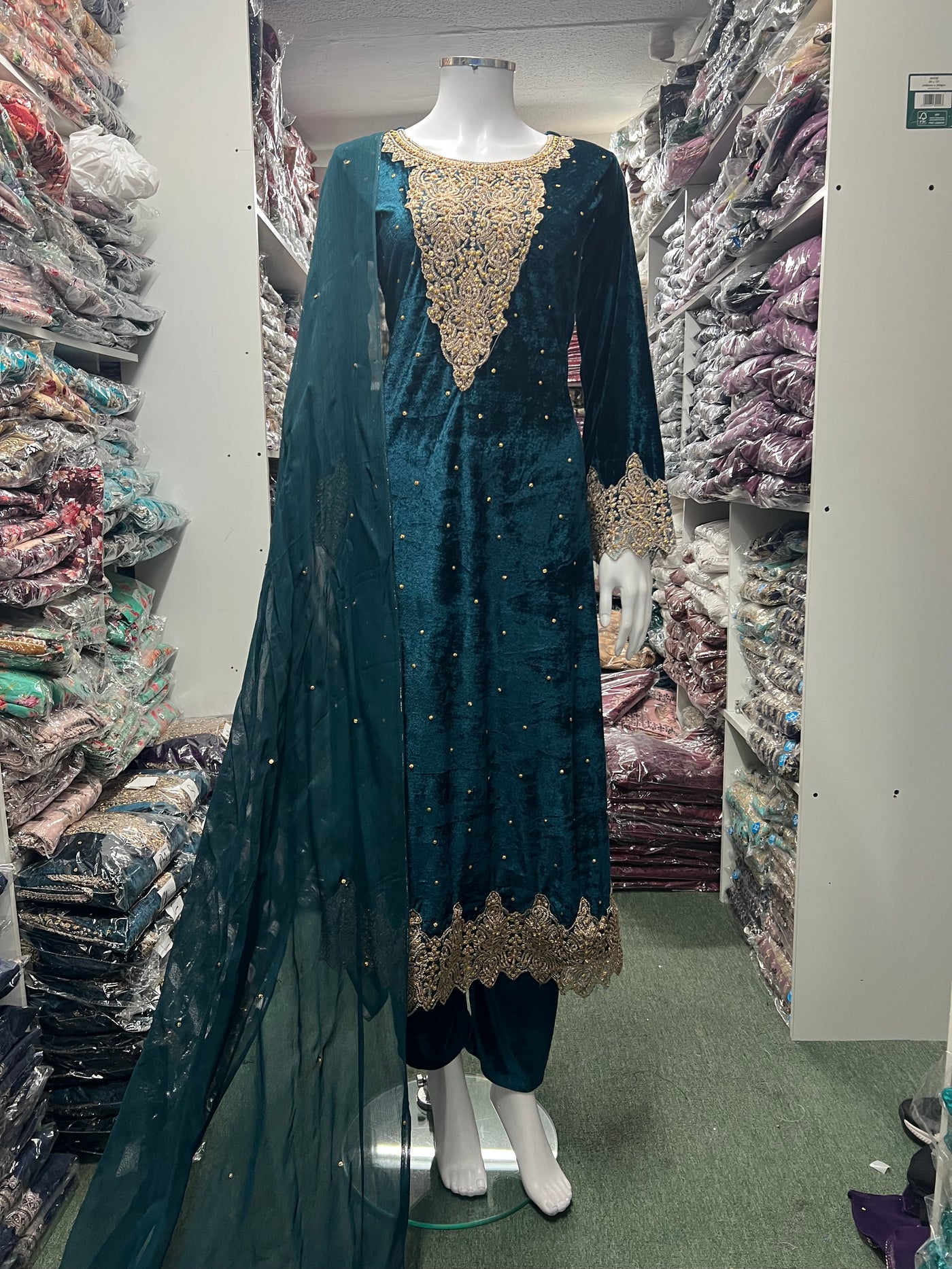 TEAL-Beautiful Velvet Embroidered Ready To Wear 3pc Frock With Chiffon Duptta