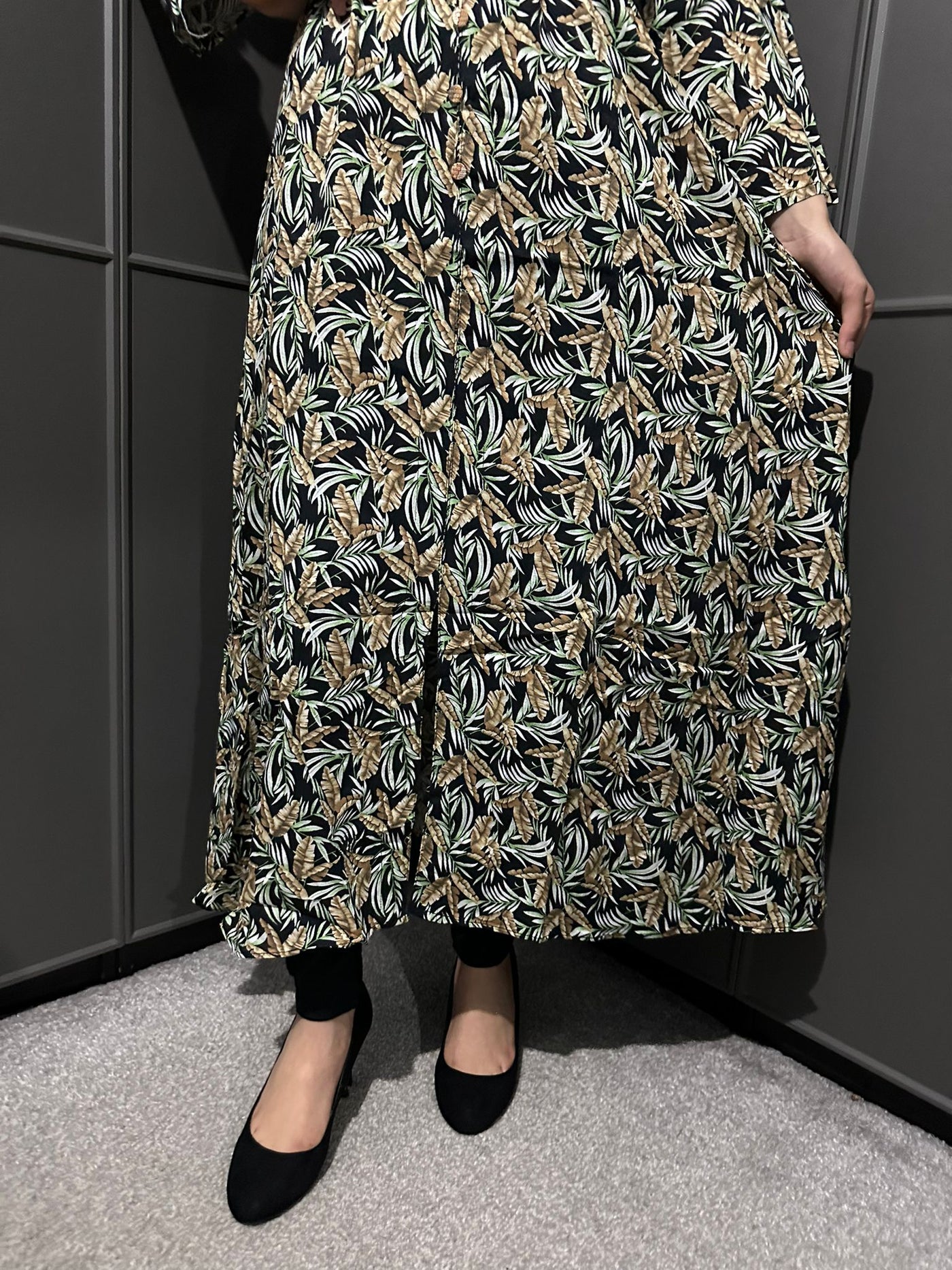 D-14 Black&Green Printed Long Dress in Linen Martial Fabric for Casual Wear - Womenswear