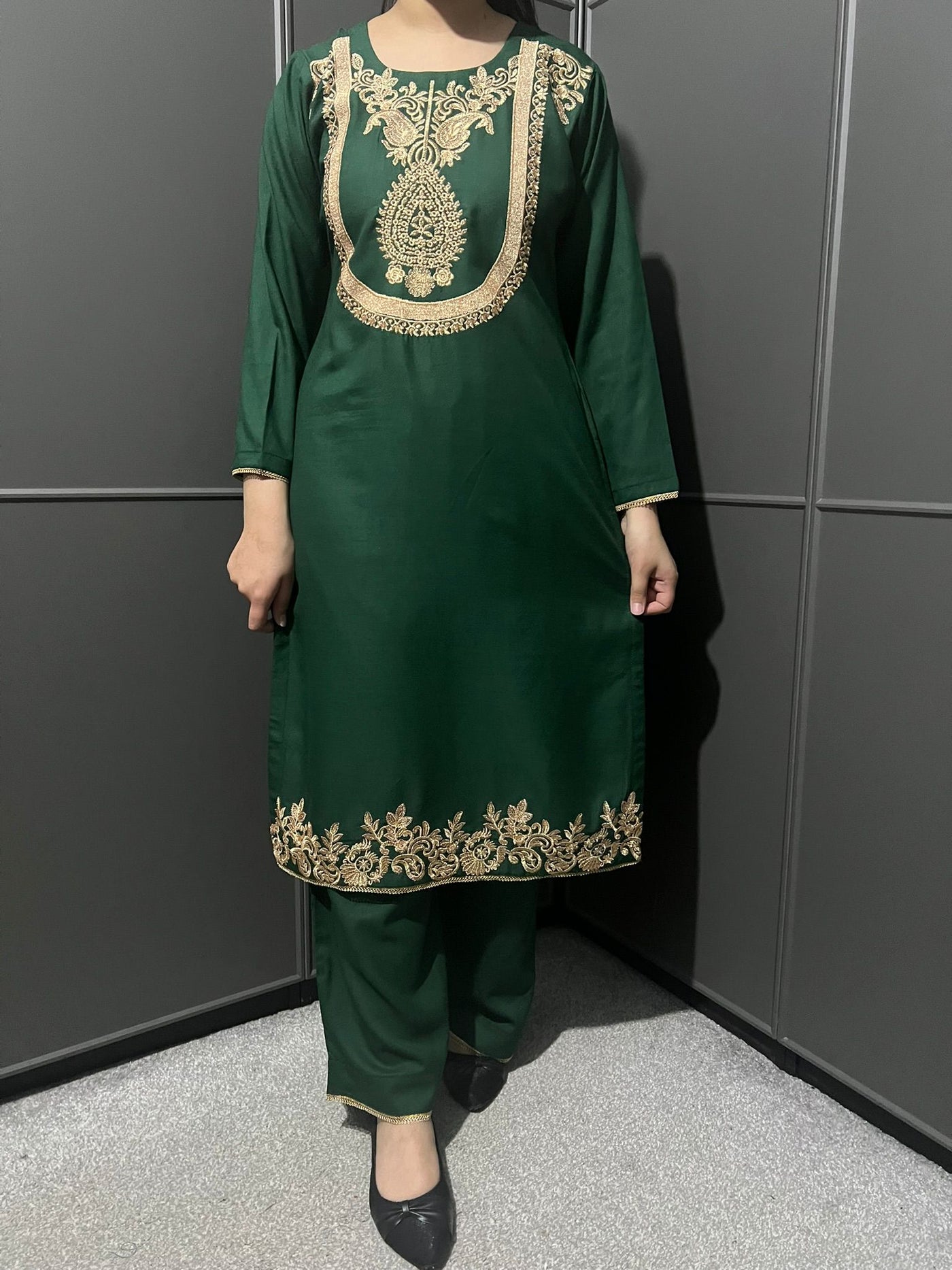 D-32 Embroidered  2 Piece Winter Dhanak Plazo Outfit