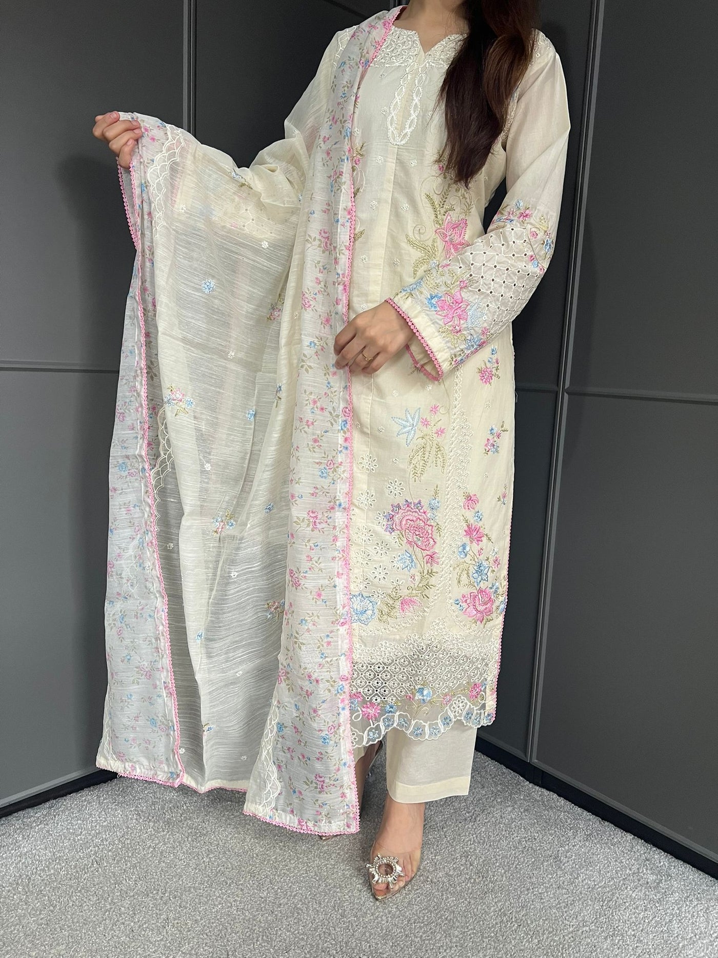 Raj Bari  Embroidered | Lawn Designer Suit With | Embroidered Dupatta