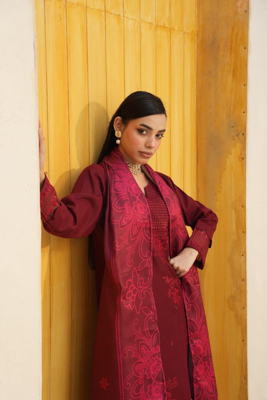 WINTER LINEN 3 PIECE| DESIGNER EMBROIDERED |READY TO WEAR SUIT