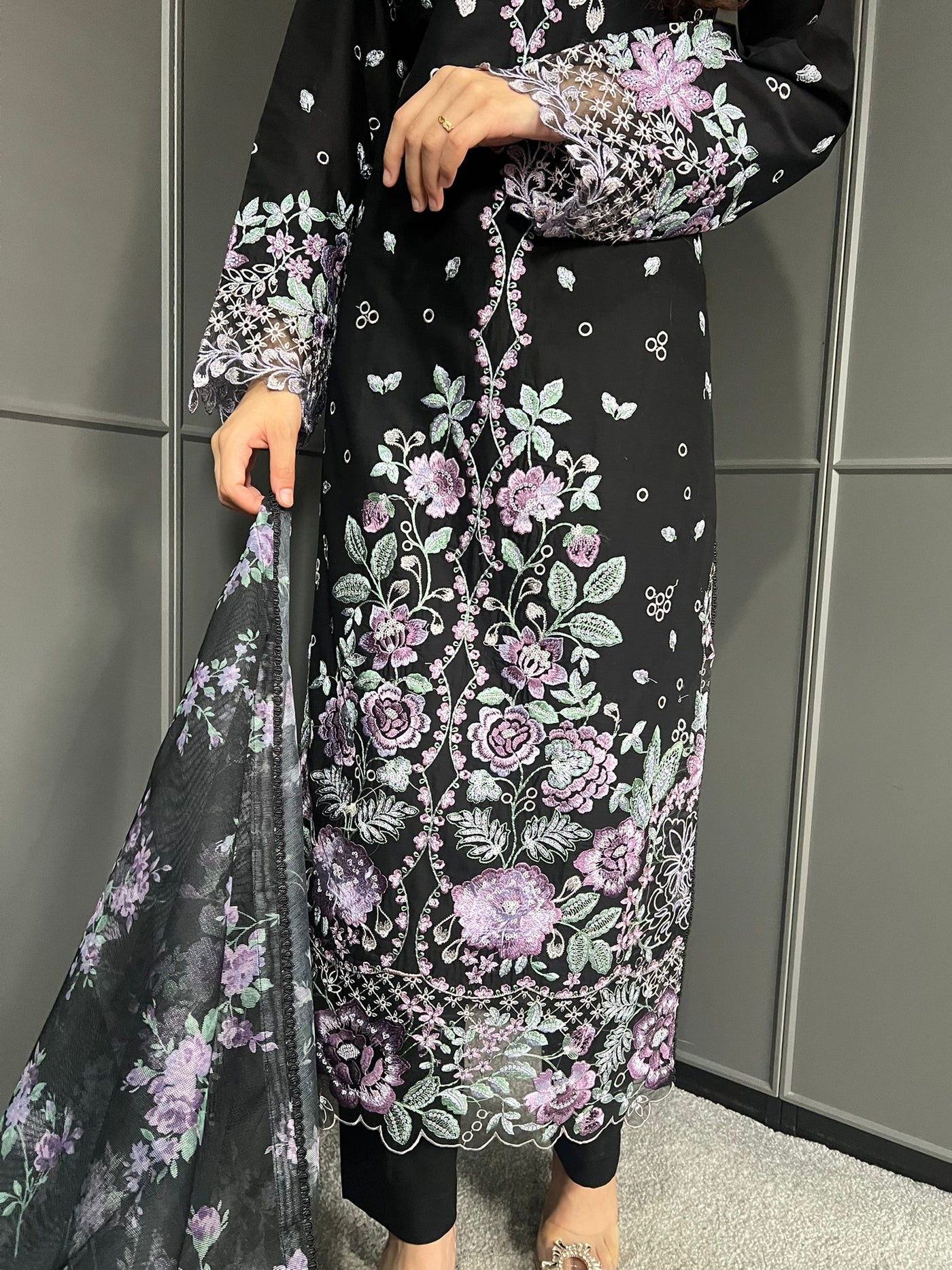 Raj Bari  Embroidered | Lawn Designer Suit With | Embroidered Dupatta