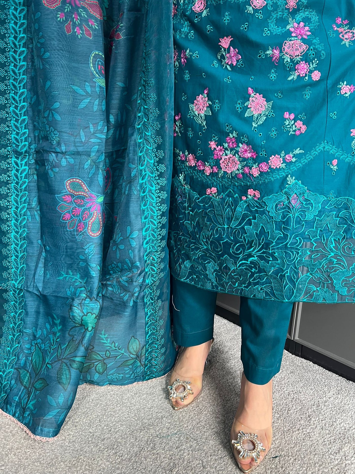Raj Bari  Embroidered | Lawn Designer Suit With | Embroidered Dupatta