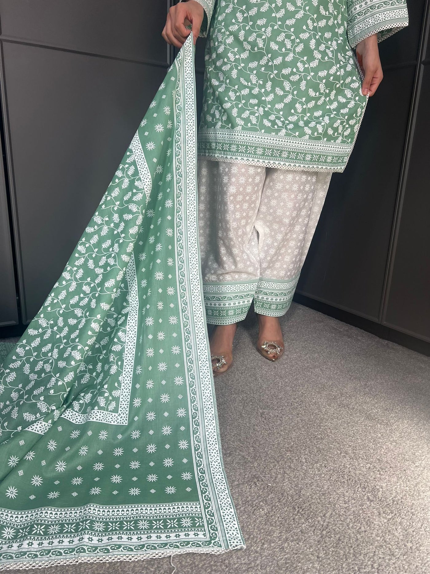 MINT FARSHI SALWAR 3PC READYMADE SUIT  WITH LAWN DUPTTA