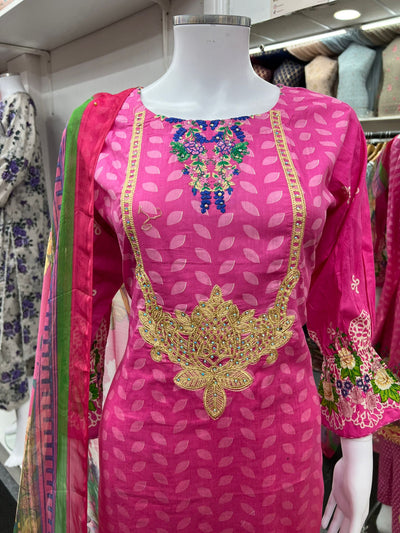 3Pc Lawn Designer Embroidered With Chiffon Dupatta D-790