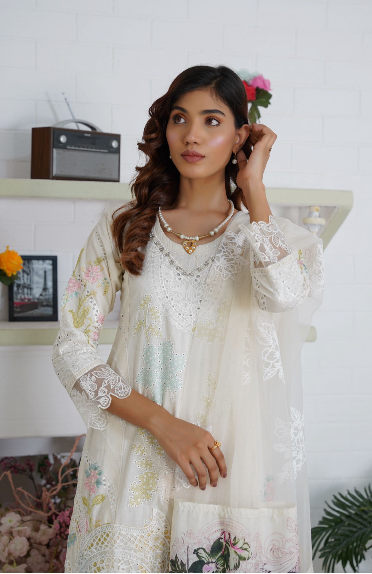 Premium Lawn 3 Piece Outfit With Printed Cotton Net Dupatta Off-White D-7A