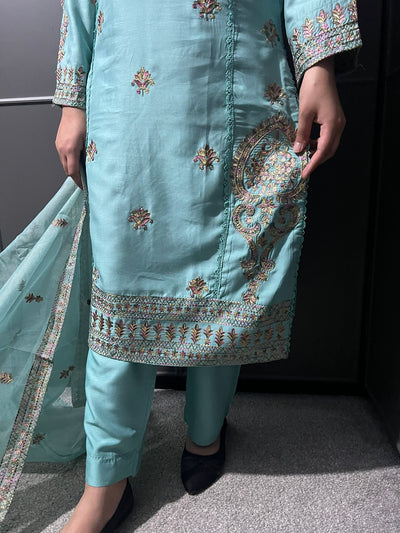 DS-67 Embroidered Linen Suit With Embroidered Soft Organza Dupatta