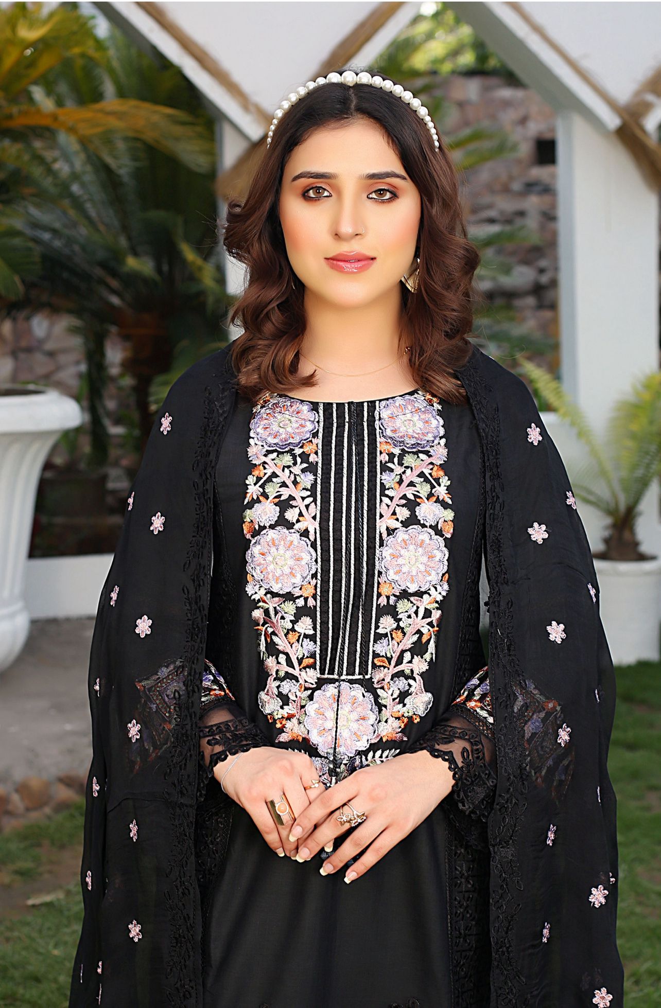 3 Pc Stitched Lawn Cotton Suit Embroidered Chiffon Dupatta black D-1