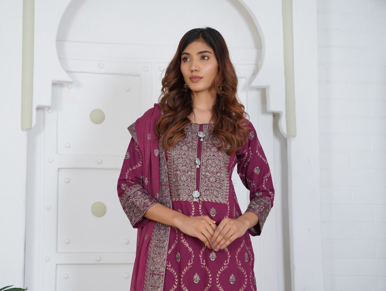 Premium Lawn 3 Piece Outfit With Embroidered Chiffon Dupatta Maroon D-4087