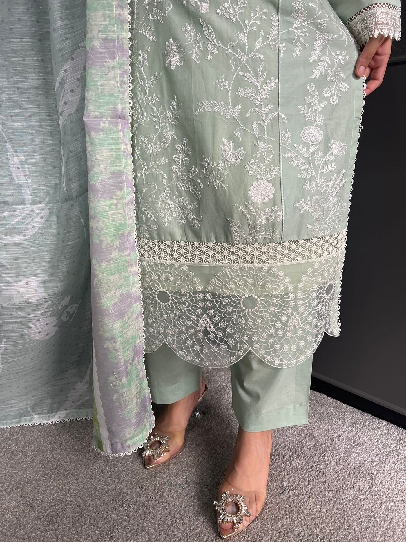 D-4 Mastani Embroidered | Lawn Desinger Suit With | Printed Dupatta