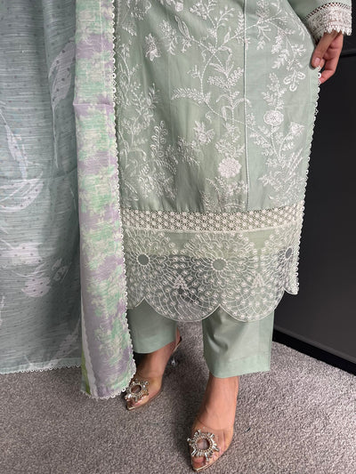 D-4 Mastani Embroidered | Lawn Desinger Suit With | Printed Dupatta