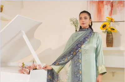 FARSHI SHALWAR Plain Silk 3 Piece Outfit With Printed Chiffon | Desing Number Two | Buy Latest Pakistani Suits Online | Image 3 of 5