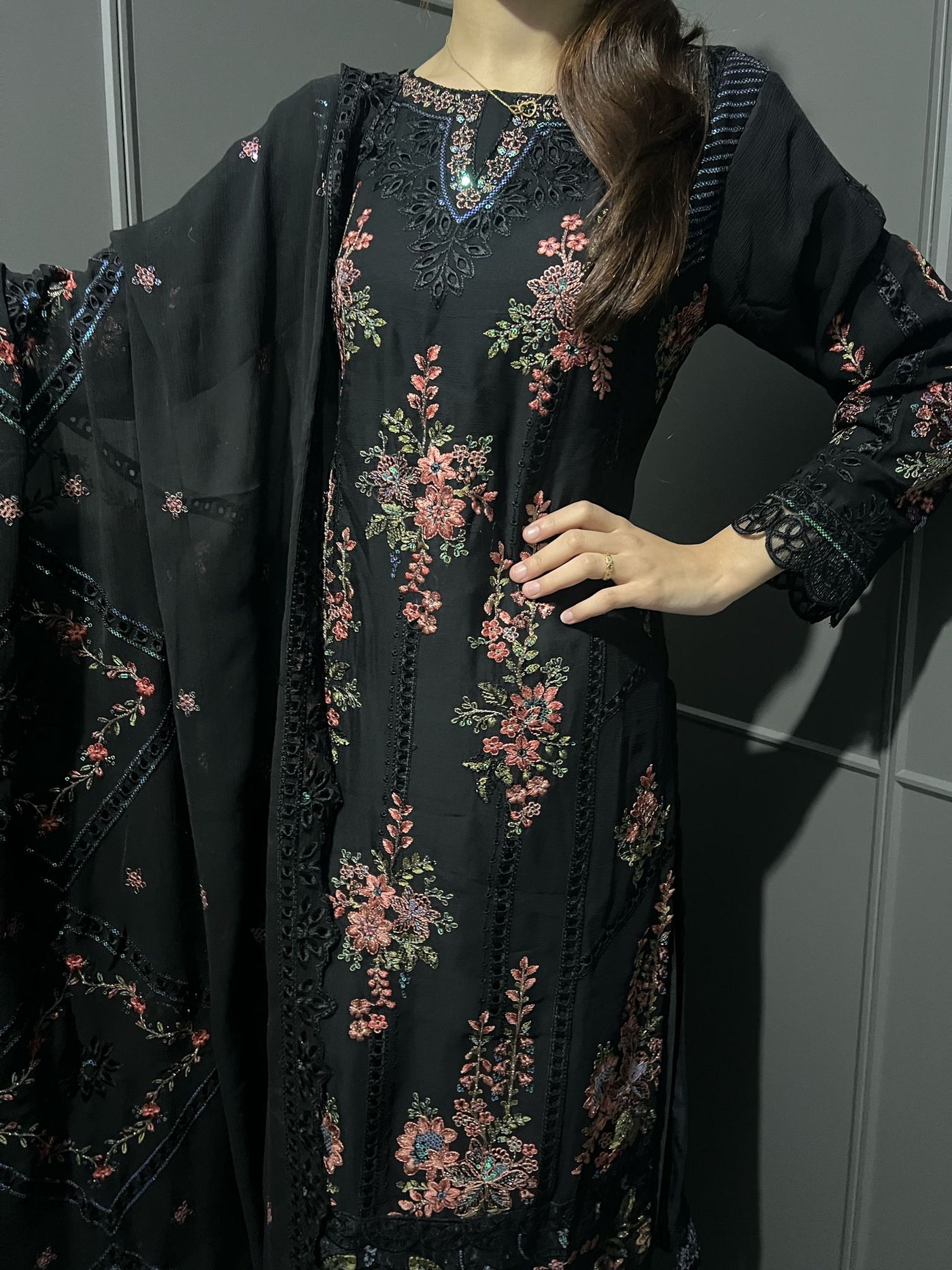 D-6 BLACK 3Pc Embroidered Chiffon Collection With Embroidered Chiffon Duptta