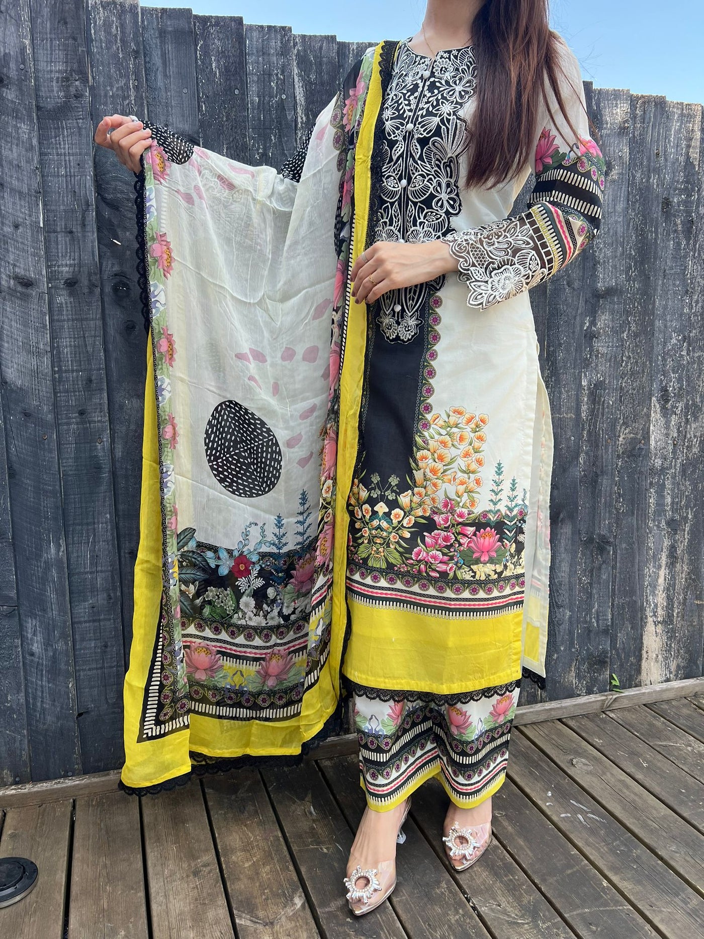 D-12 Mahnur  Embroidered | Lawn Desinger Suit With |Embroidered  Dupatta