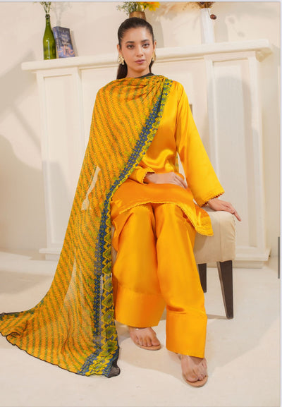 FARSHI SHALWAR Plain Silk 3 Piece Outfit With Printed Chiffon | Design Number four | Buy Pakistani Suits | Image 4 of 5