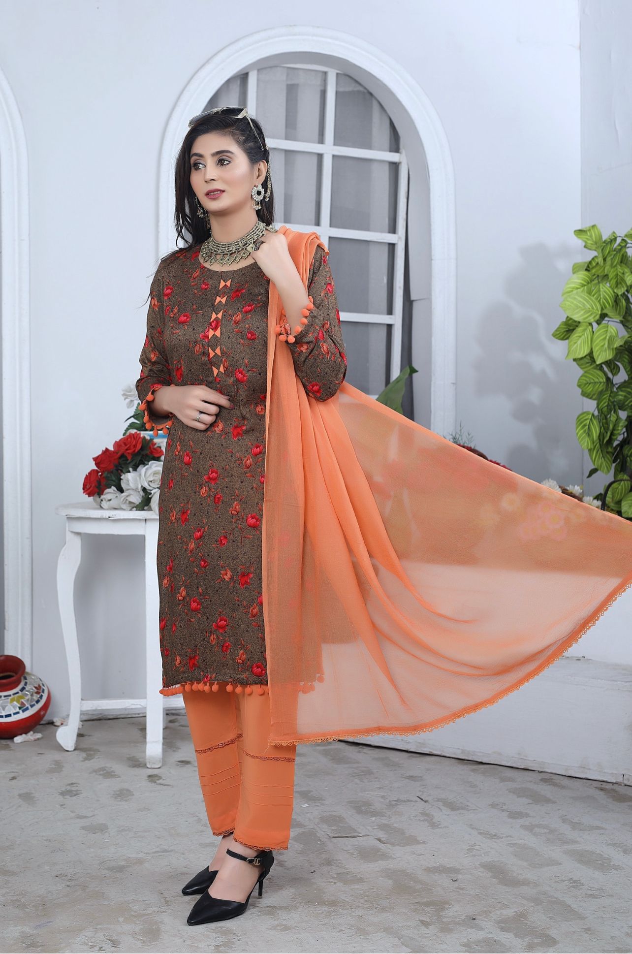 3 PIECE PRINTED  LINEN SUIT WITH CHIFFON DUPTTA